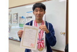 大学院理工学教育部修士2年石原優伸さん（生体情報処理研究室）が2022年度照明学会全国大会若手プレゼンテーション優秀賞を受賞しました。
